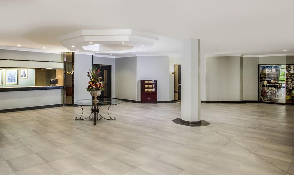 Avani Maseru Hotel Luaran gambar